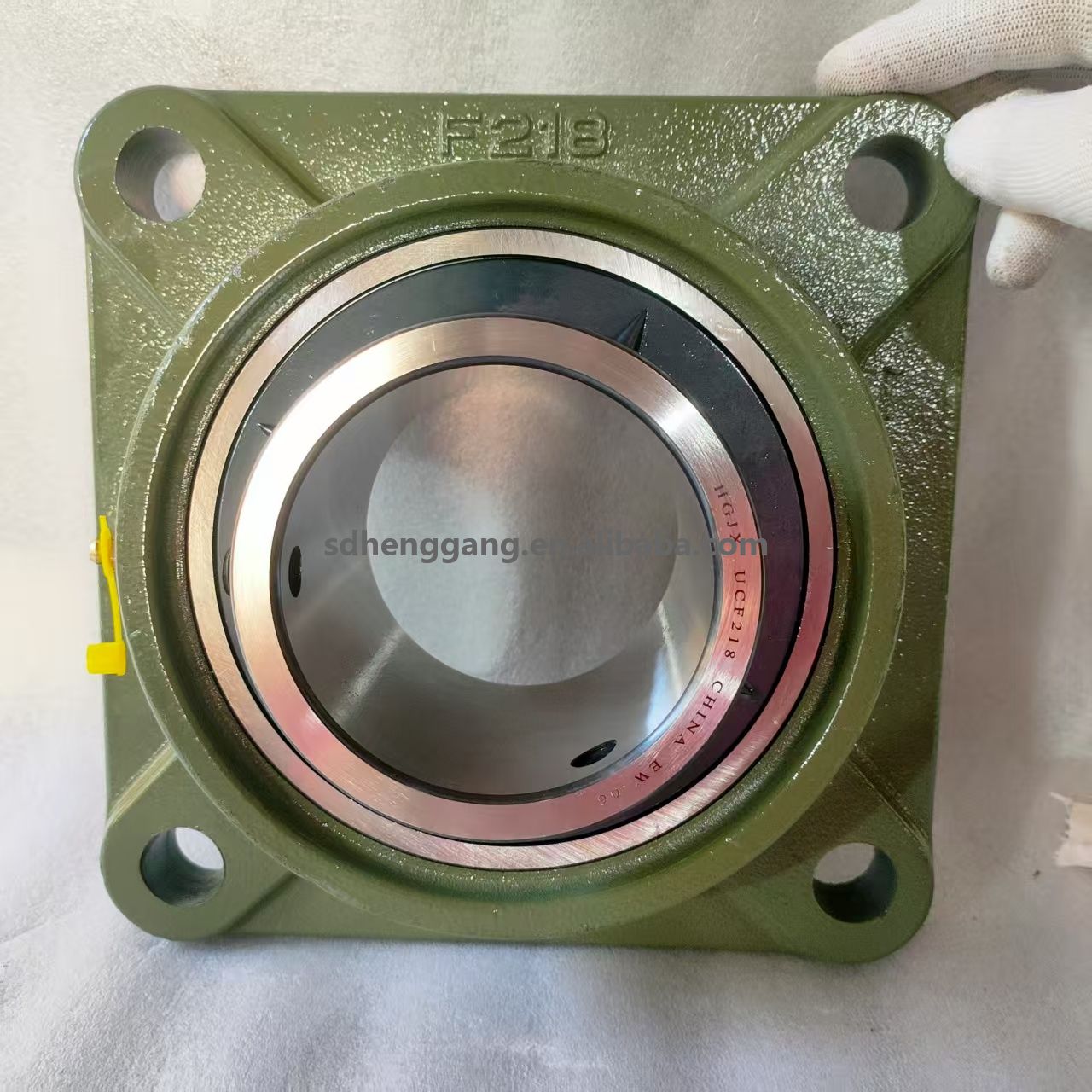 UCF Series Square Flanged Ball Bearing Unit UCF218 with Set Screw Locking Pillow Block Bearing Rich stock