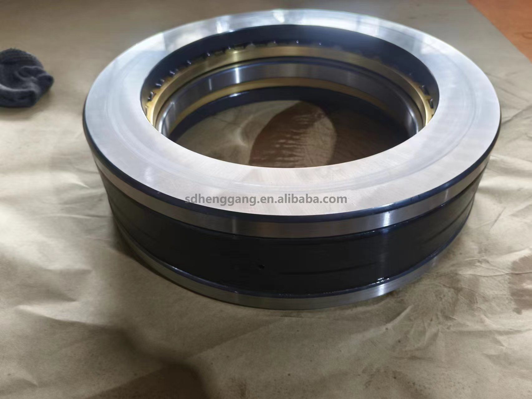 Thrust Tapered Roller Bearings 92750 China Bearing Manufacturer Cam Bearing 92750 Size 250x380x100mm